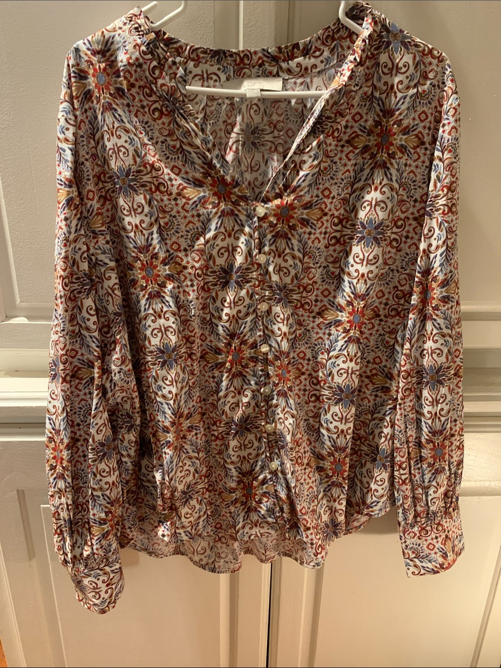 LOFT Floral Medallion V-Neck Blouse - White with Rust & Blue